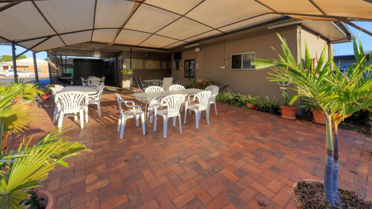 Motel 707 Emerald Bagian luar foto